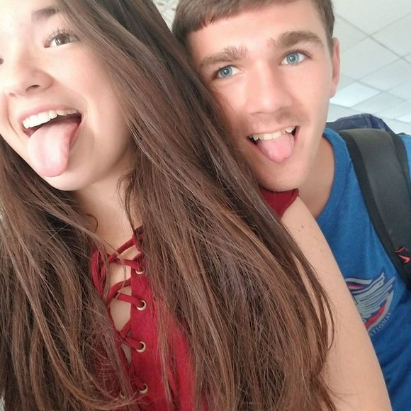 Meet your Posher, Peyton - Picture 1 of 1